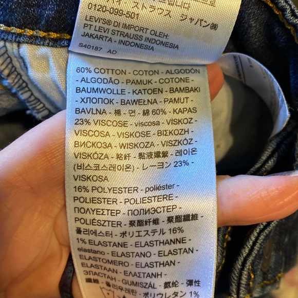 Levi’s Women’s W28 L30 721 High Rise Skinny Jean EUC - Picture 7 of 7